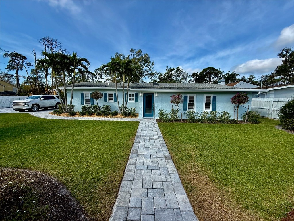 4218 S Lockwood Ridge Road Sarasota FL 34231 A4641759 image1