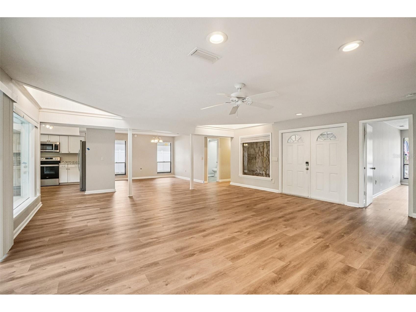 4218 Water Oaks Lane Tampa FL 33618 TB8475642 image8