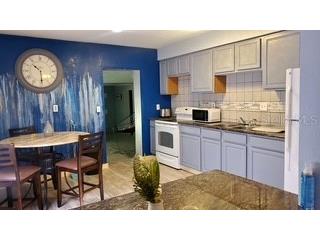 4219 5th Avenue N Saint Petersburg FL 33713 TB8532325 image10