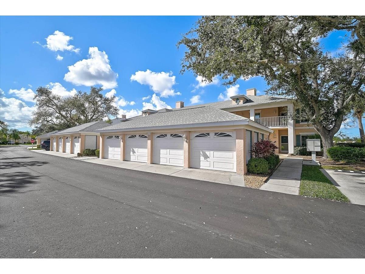 4219 Caddie Drive E #204 Bradenton FL 34203 A4677758 image3