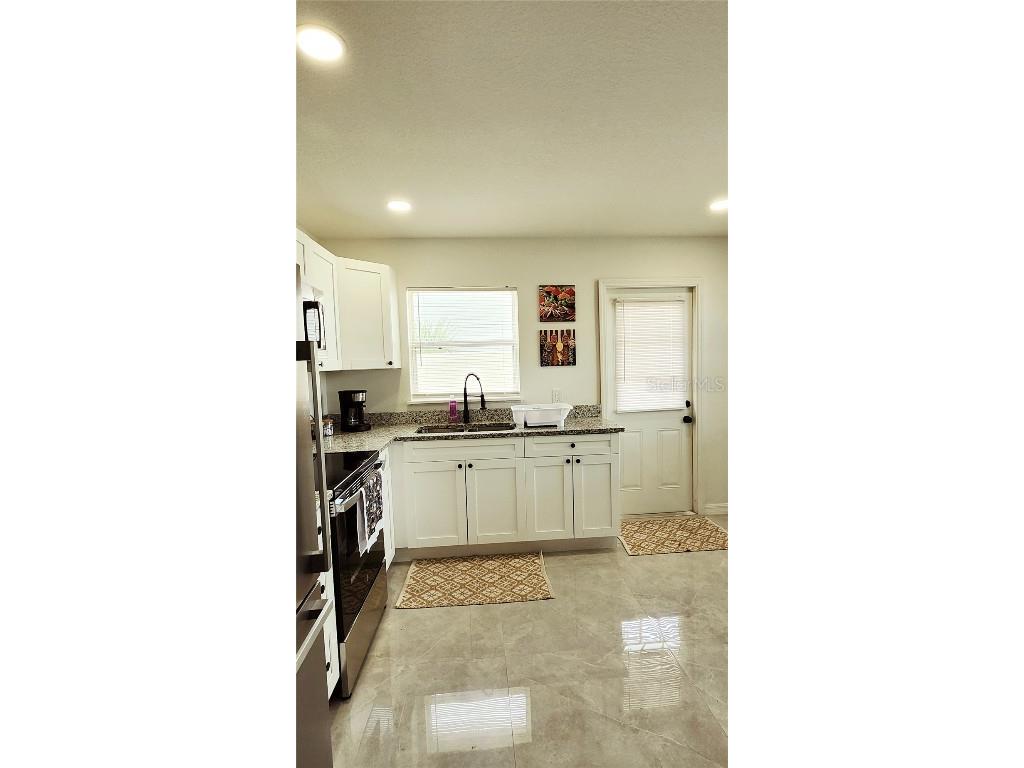 4219 Des Moines Street NE Saint Petersburg FL 33703 TB8452176 image10