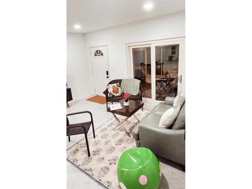 4219 Des Moines Street NE Saint Petersburg FL 33703 TB8452176 image7