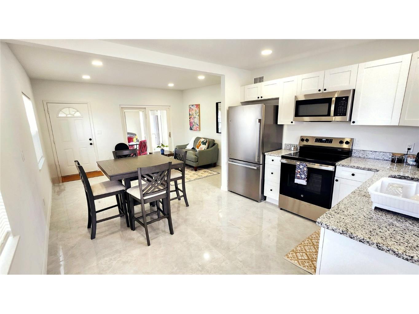 4219 Des Moines Street NE Saint Petersburg FL 33703 TB8452176 image8