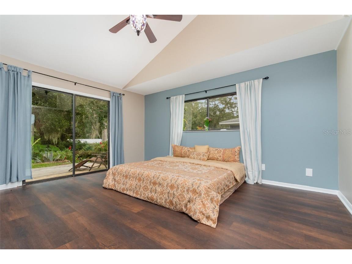 4219 Magnolia Avenue Leesburg FL 34748 - CANAL TO LAKE HARRIS O6348295 image15