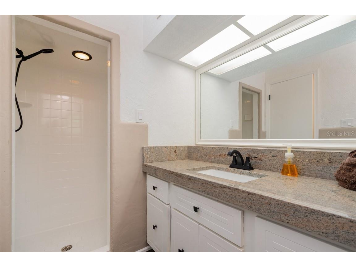 4219 Magnolia Avenue Leesburg FL 34748 - CANAL TO LAKE HARRIS O6348295 image24