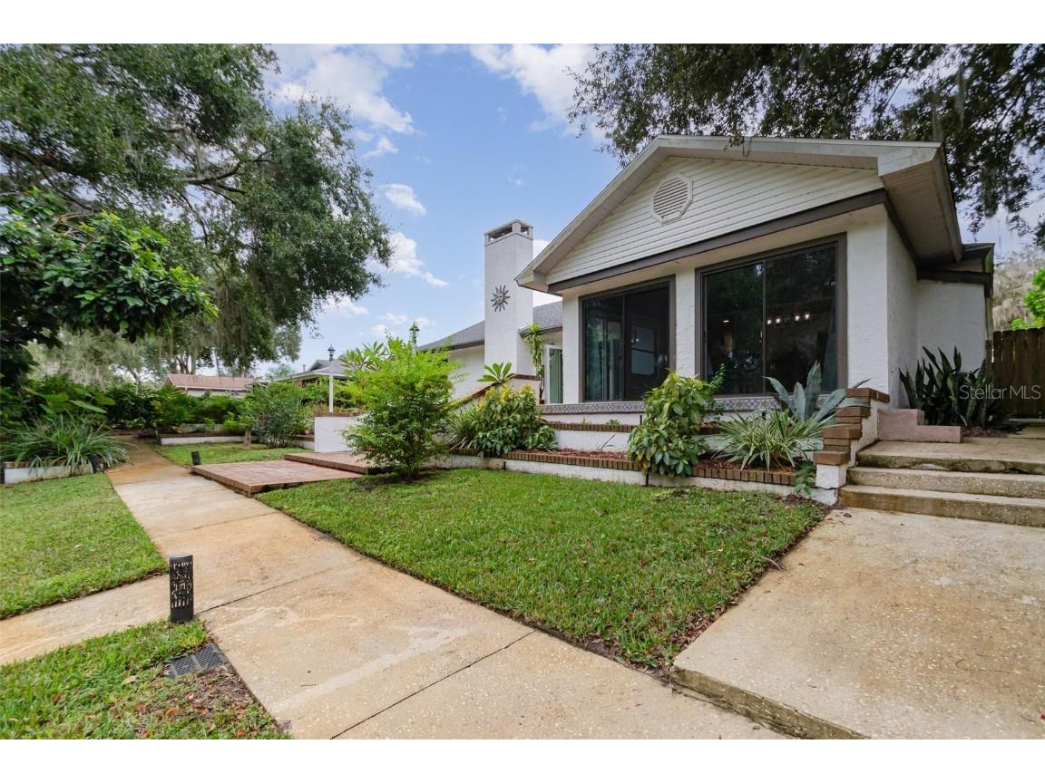 4219 Magnolia Avenue Leesburg FL 34748 - CANAL TO LAKE HARRIS O6348295 image32