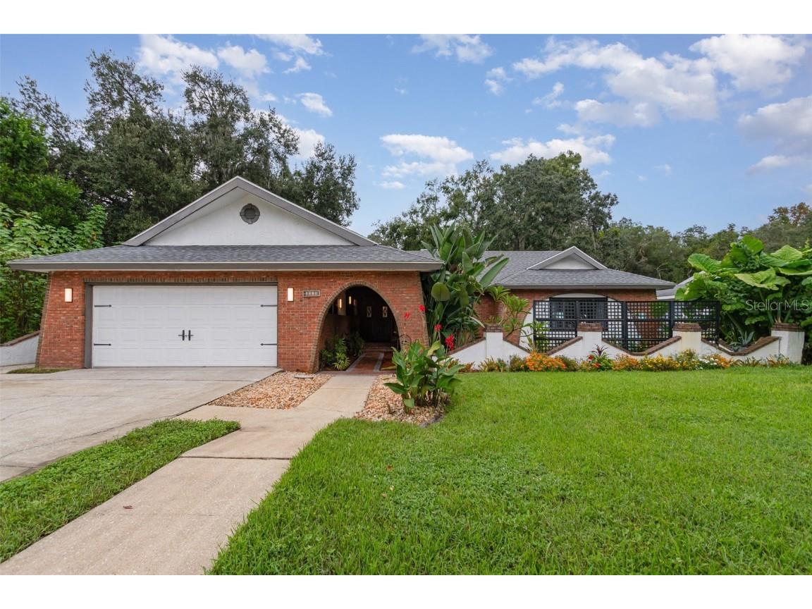 4219 Magnolia Avenue Leesburg FL 34748 - CANAL TO LAKE HARRIS O6348295 image4