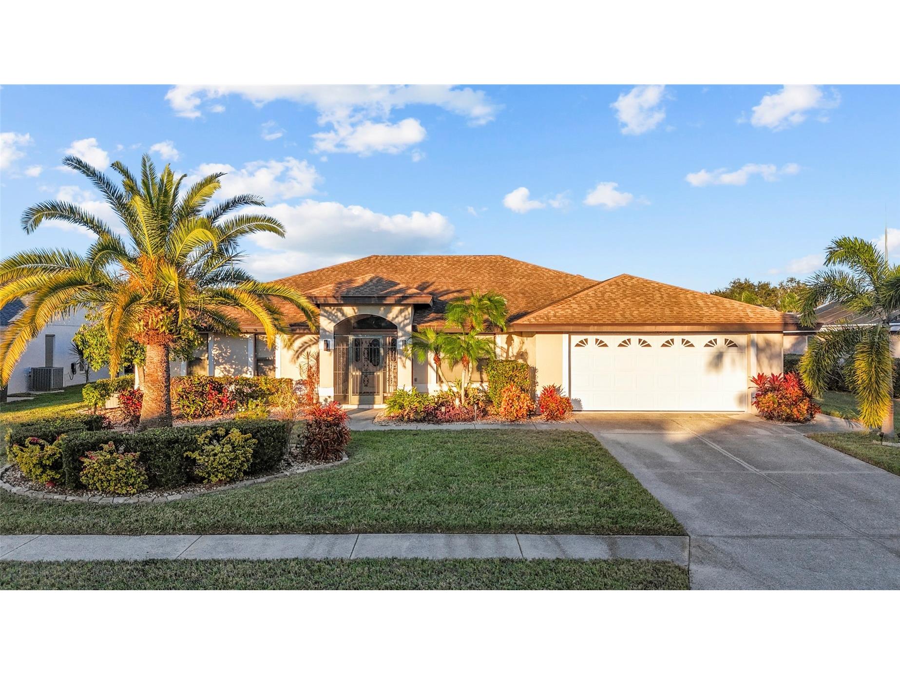 4219 Presidential Avenue Circle E Bradenton FL 34203 A4662523 image1