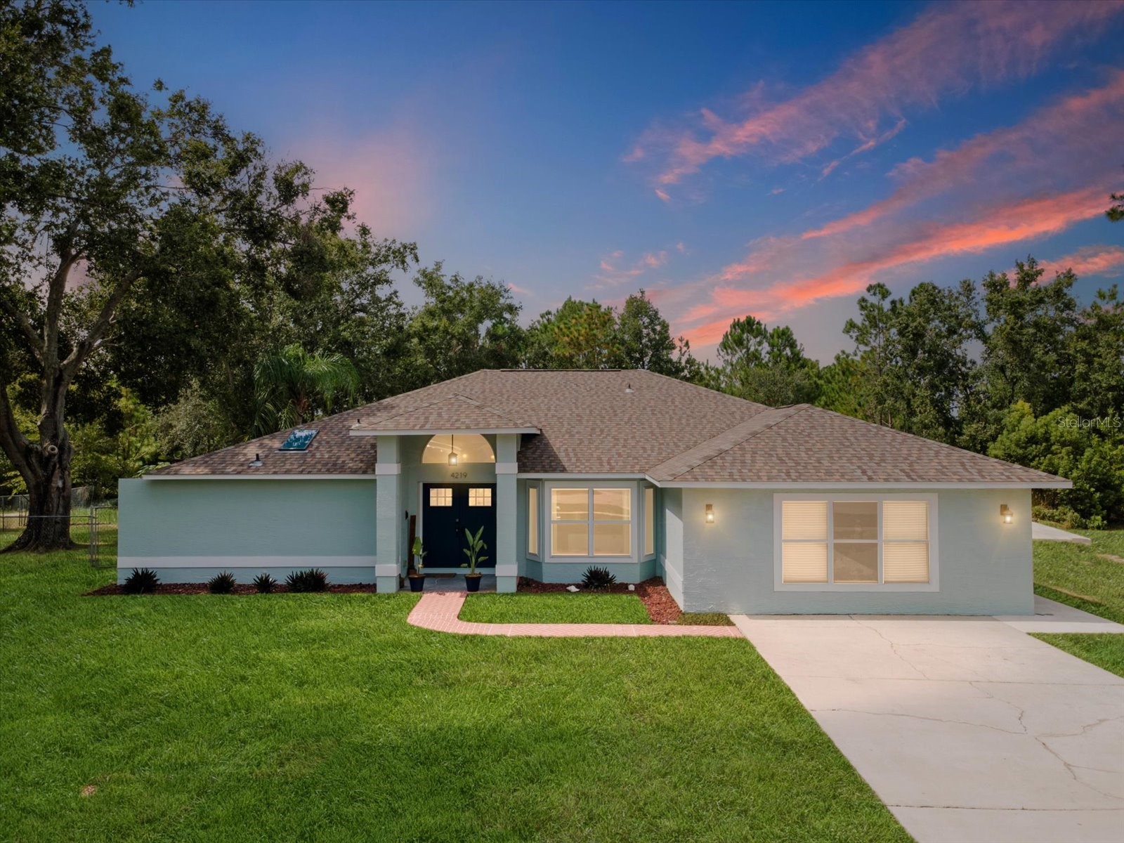 4219 Surfside Circle Spring Hill FL 34606 W7879375 image1