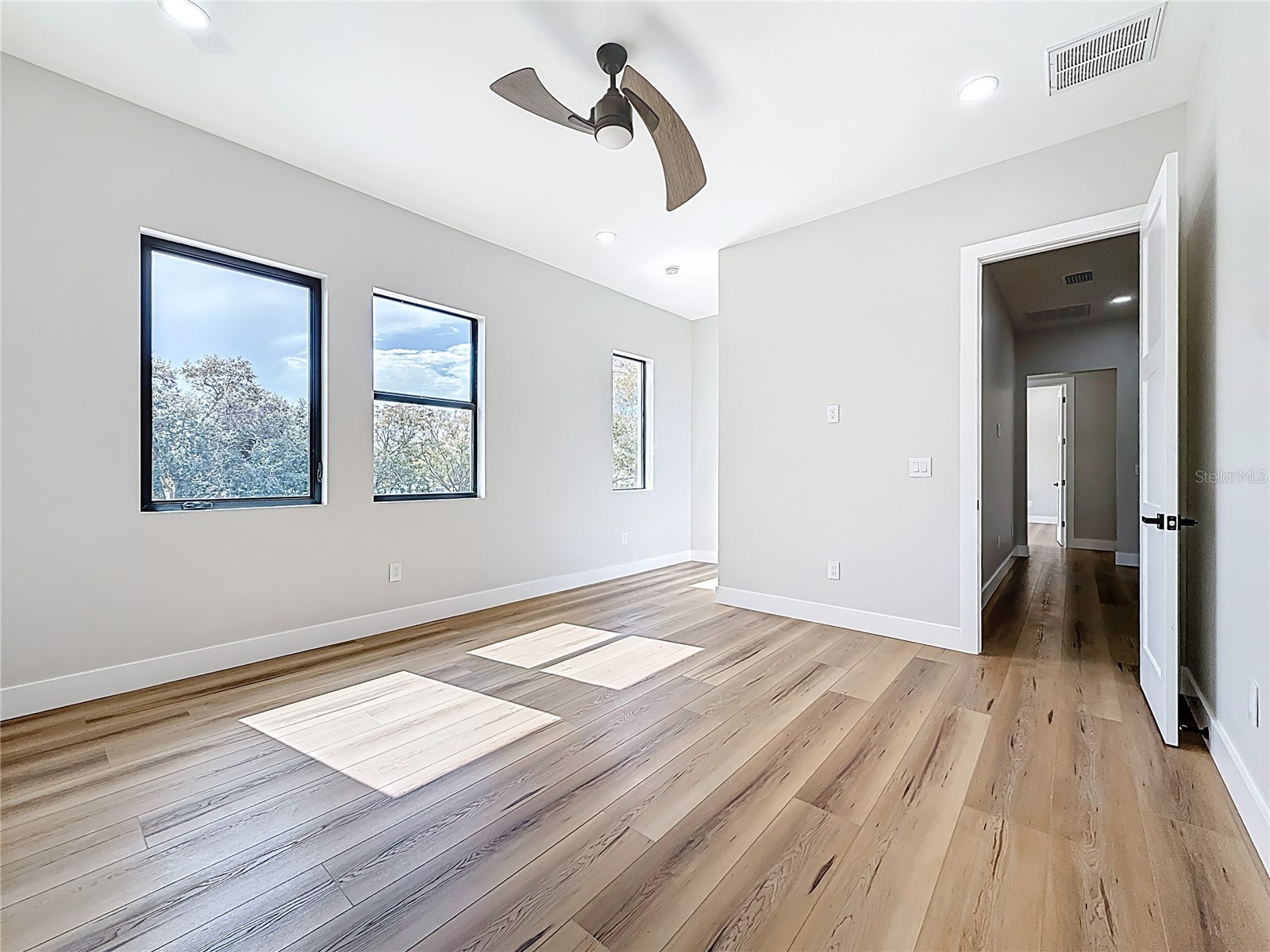 4219 W Bay View Avenue Tampa FL 33611 TB8434544 image21