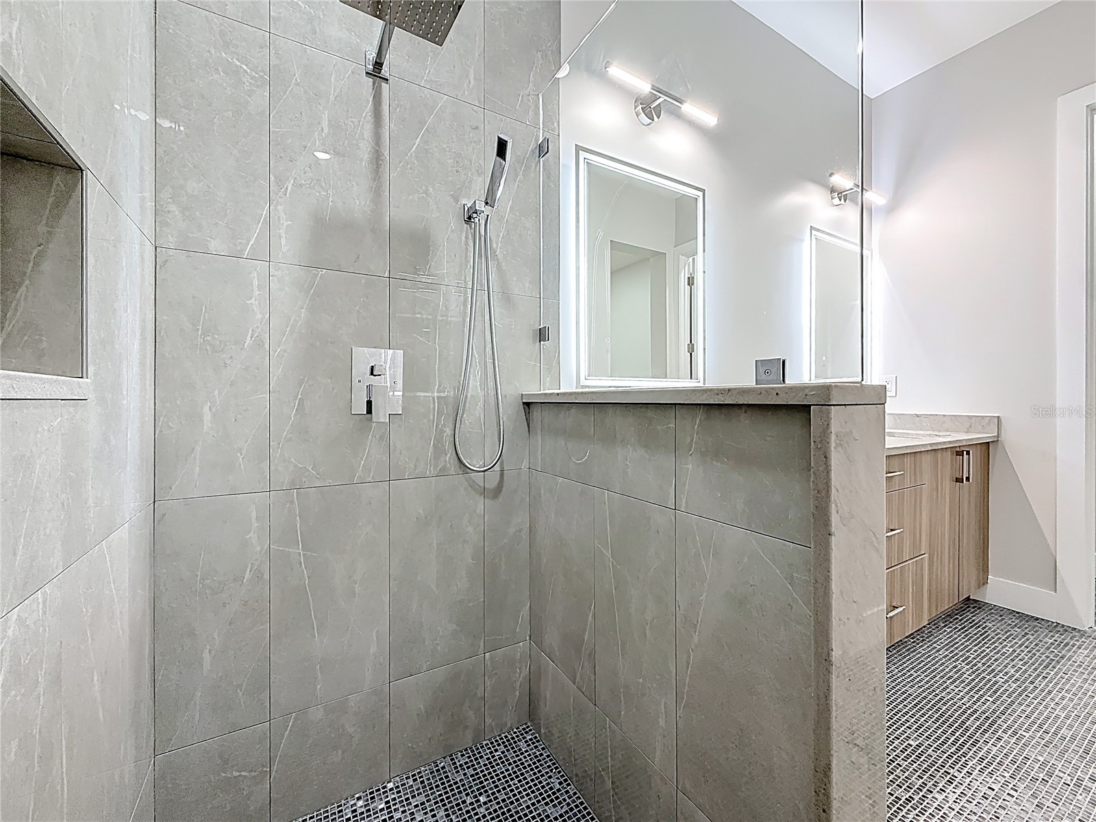 4219 W Bay View Avenue Tampa FL 33611 TB8434544 image26