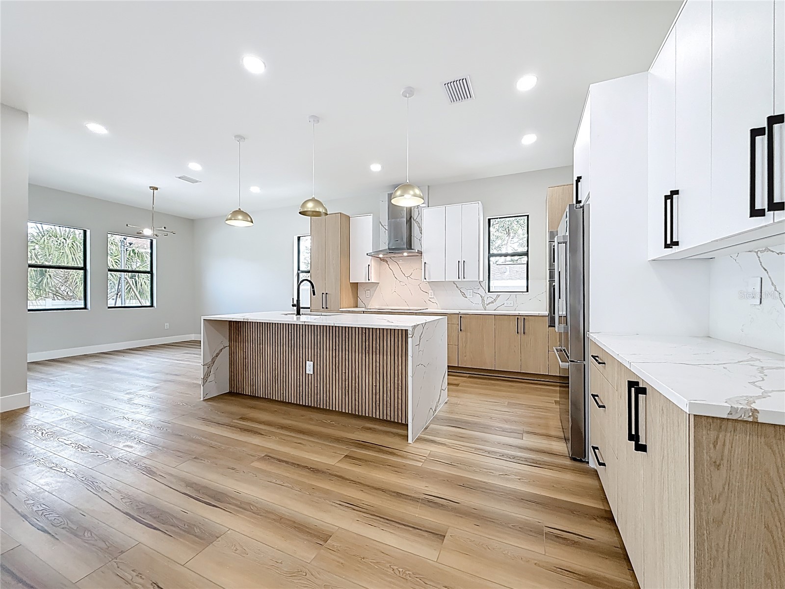 4219 W Bay View Avenue Tampa FL 33611 TB8434544 image3