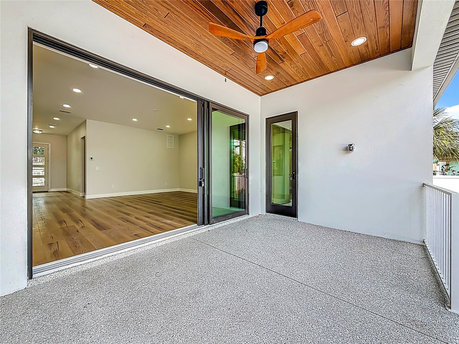 4219 W Bay View Avenue Tampa FL 33611 TB8434544 image30