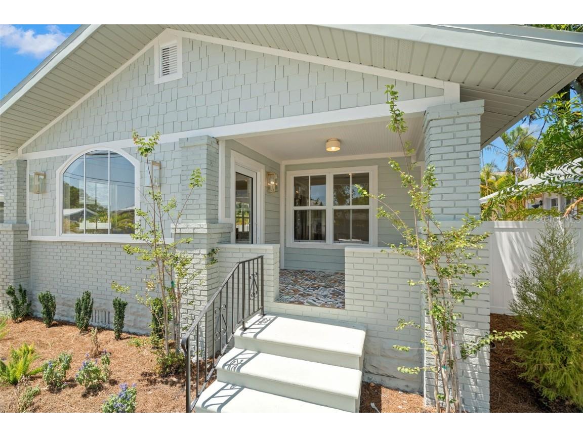 422 24th Street N Saint Petersburg FL 33713 TB8375360 image2