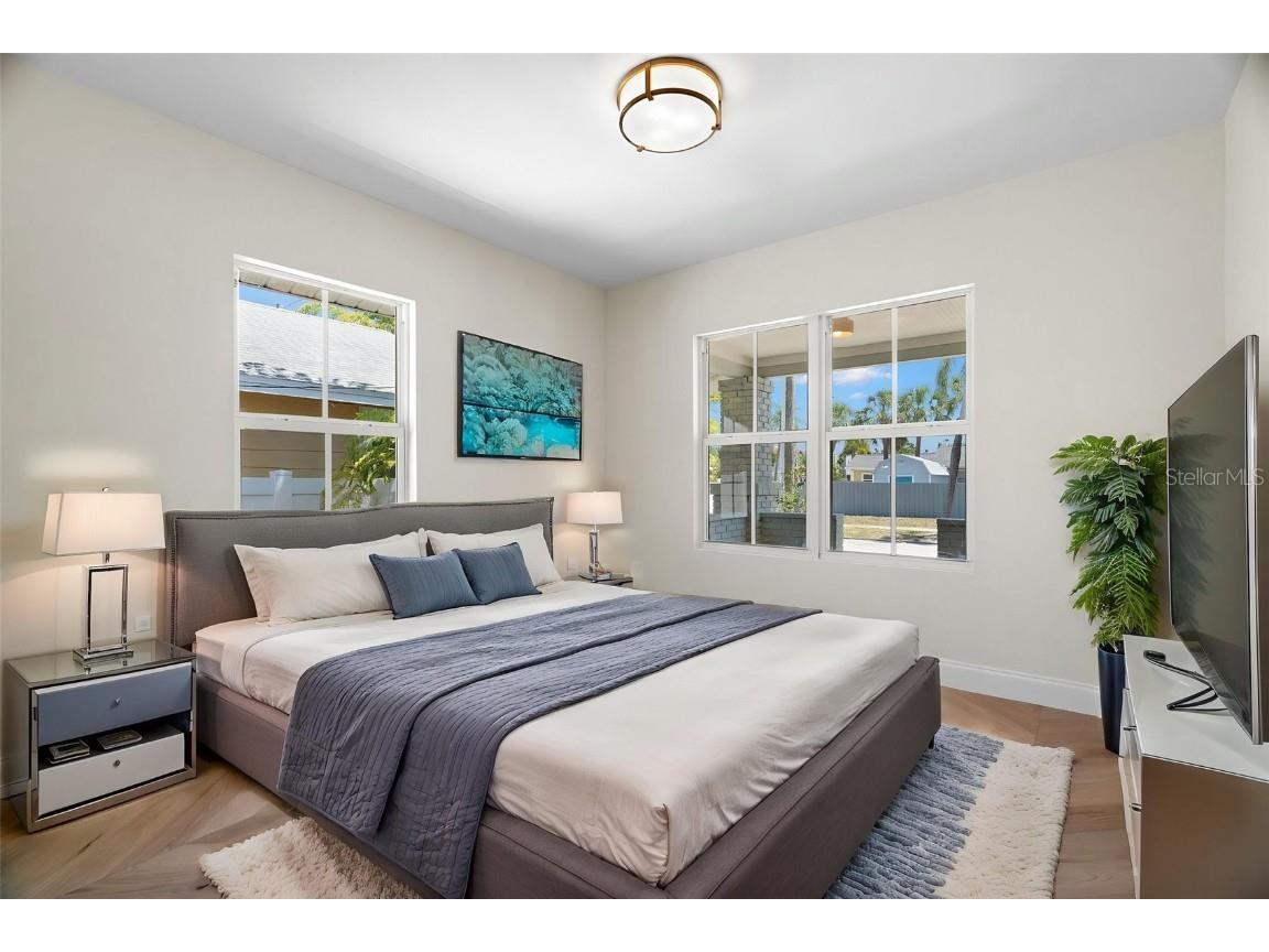 422 24th Street N Saint Petersburg FL 33713 TB8375360 image27