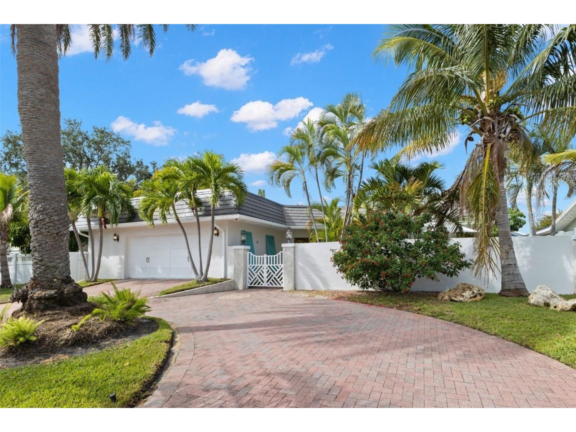 422 3rd Avenue N Tierra Verde FL 33715 TB8444085 image1