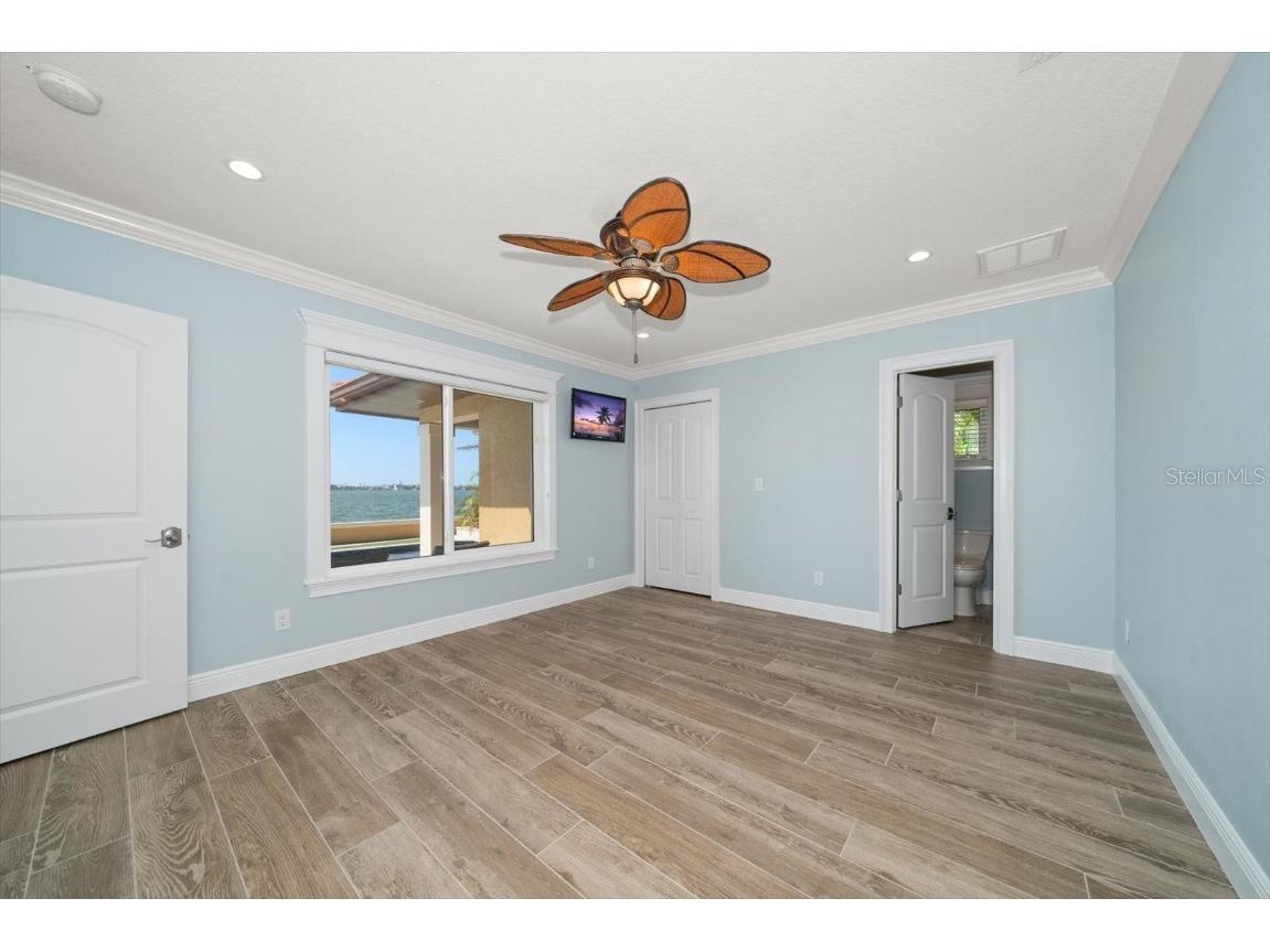 422 55th Avenue Saint Pete Beach FL 33706 - BOCA CIEGA BAY TB8412746 image44