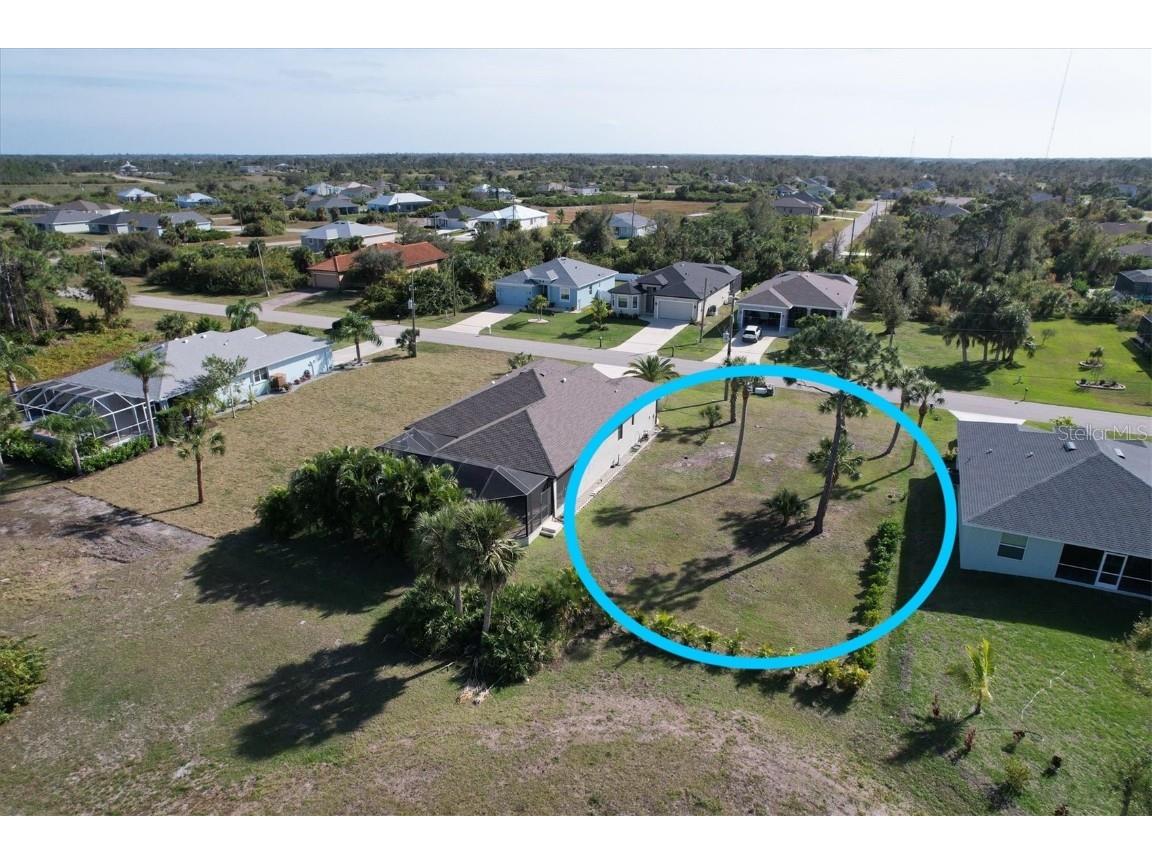 422 Albatross Road Rotonda West FL 33947 D6135779 image3