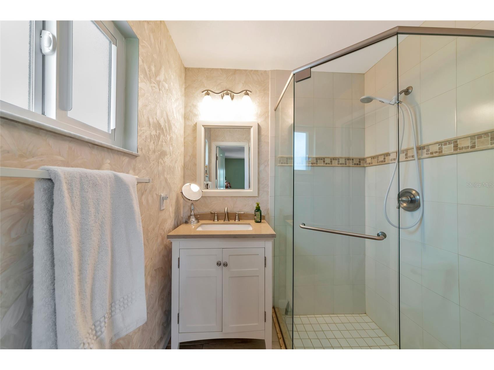 422 Circlewood Drive #H6 Venice FL 34293 N6144442 image21