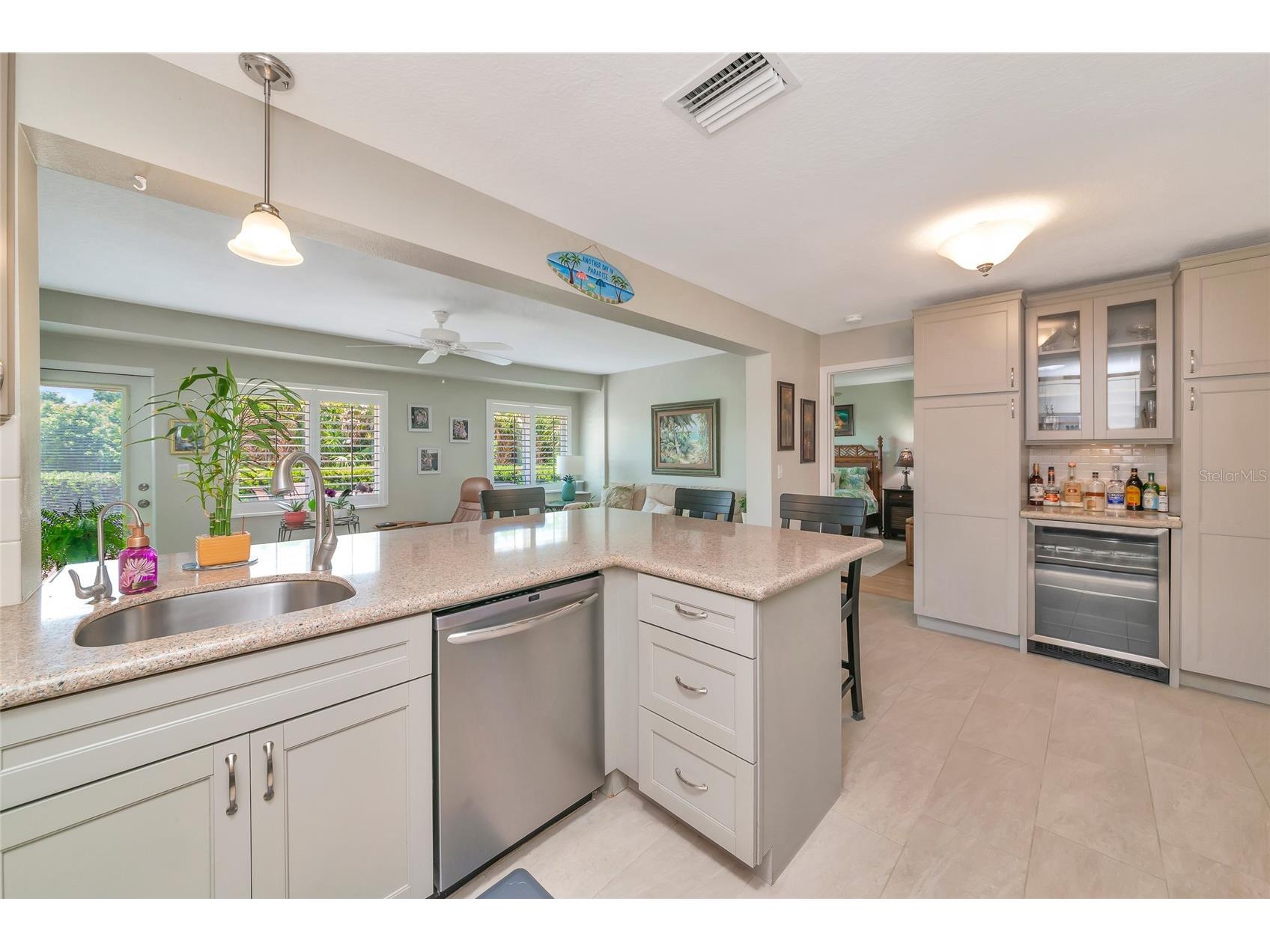 422 Circlewood Drive #H6 Venice FL 34293 N6144442 image3