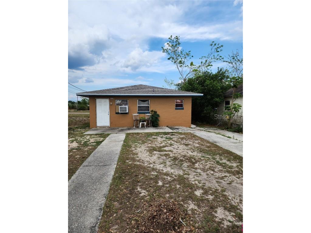 422 E Street Lake Wales FL 33853 P4925345 image1