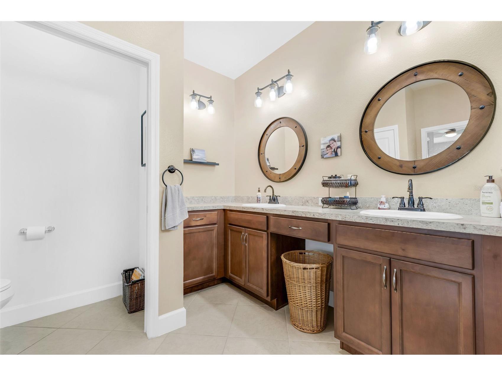 422 Good Life Way Daytona Beach FL 32124 V4943508 image19