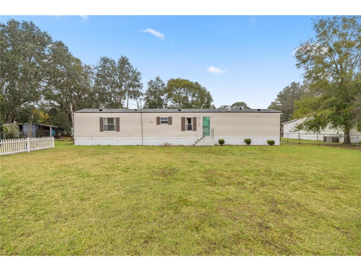 422 Hitchcock Street Lady Lake FL 32159 OM693980 image1