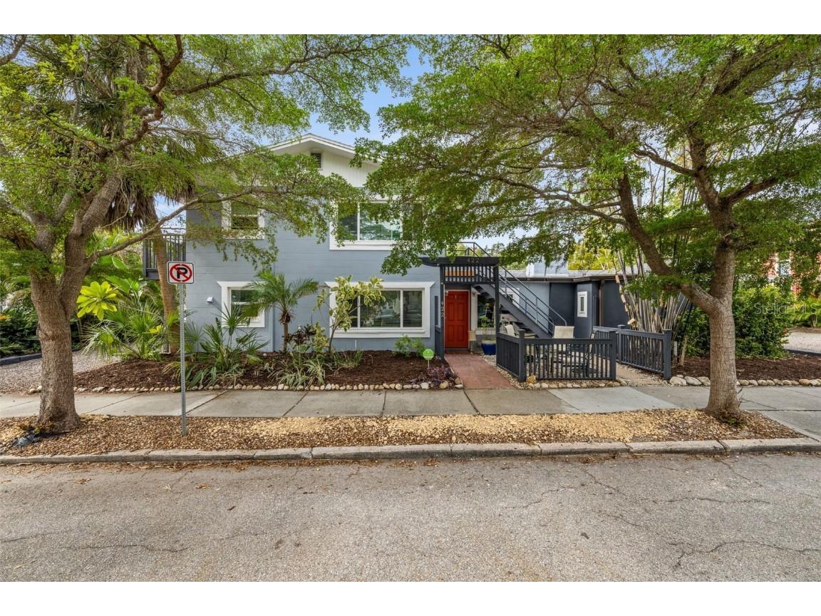 422 Julia Place Sarasota FL 34236 A4593403 image1