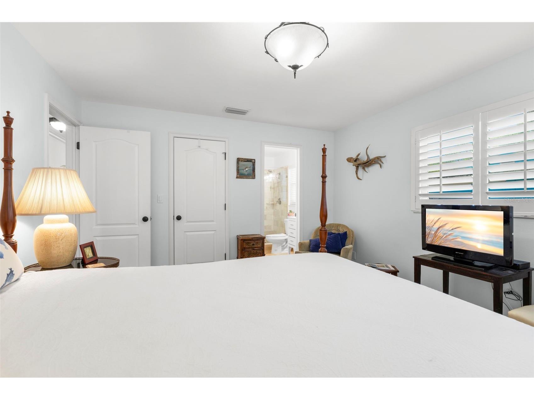 422 Kentucky Avenue Crystal Beach FL 34681 TB8504816 image16