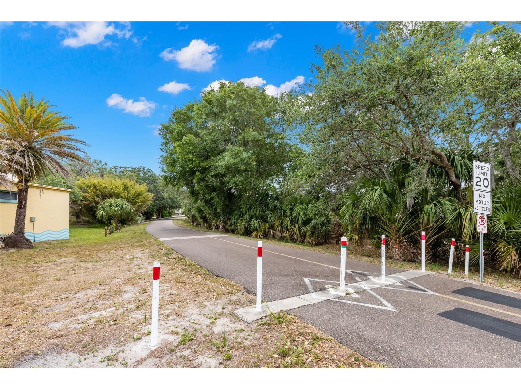 422 Kentucky Avenue Crystal Beach FL 34681 TB8504816 image38