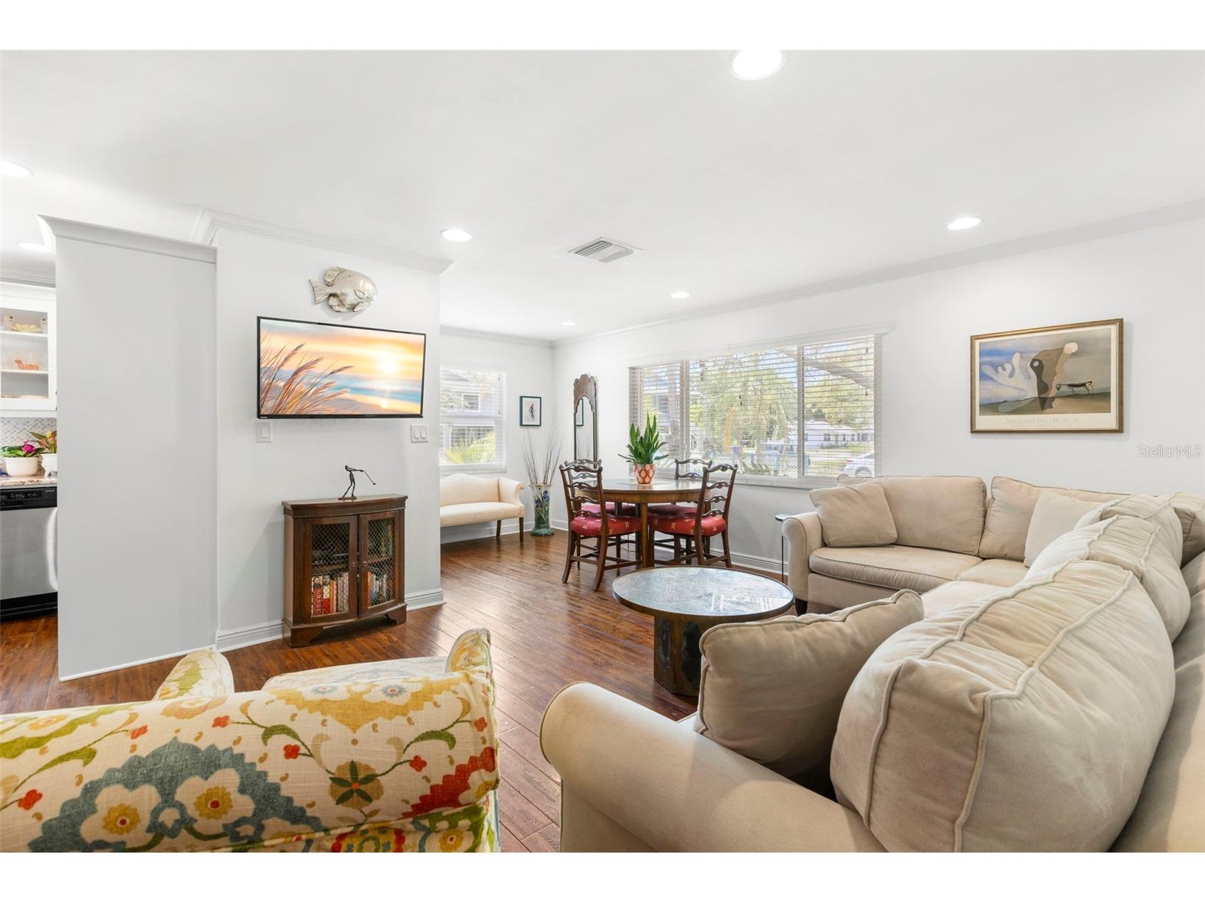 422 Kentucky Avenue Crystal Beach FL 34681 TB8504816 image9