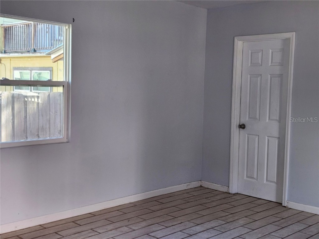 422 NW 9th Av Gainesville FL 32602 GC534211 image4