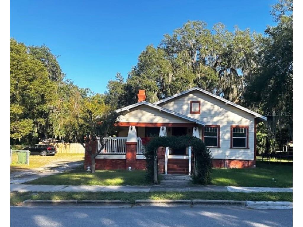 422 S 9th Street Leesburg FL 34748 O6151838 image1