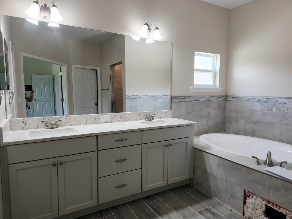 422 Shannon Estates Court Plant City FL 33563 TB8338398 image24