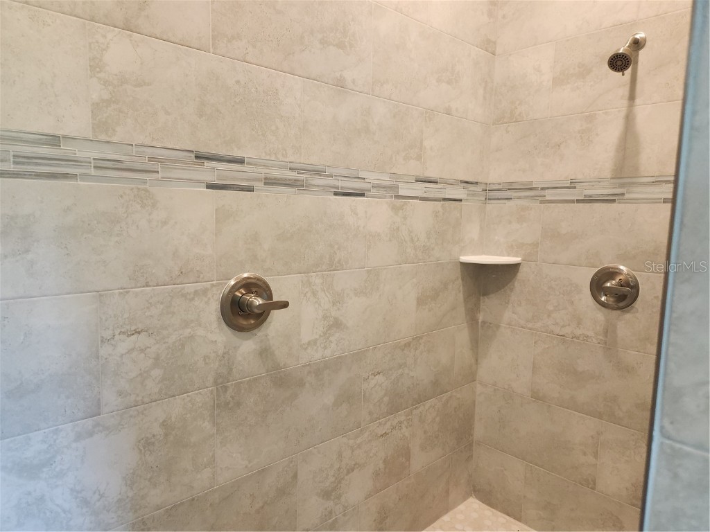 422 Shannon Estates Court Plant City FL 33563 TB8338398 image28