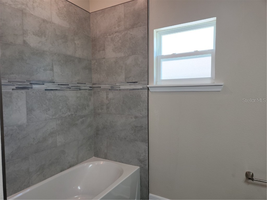 422 Shannon Estates Court Plant City FL 33563 TB8338398 image39