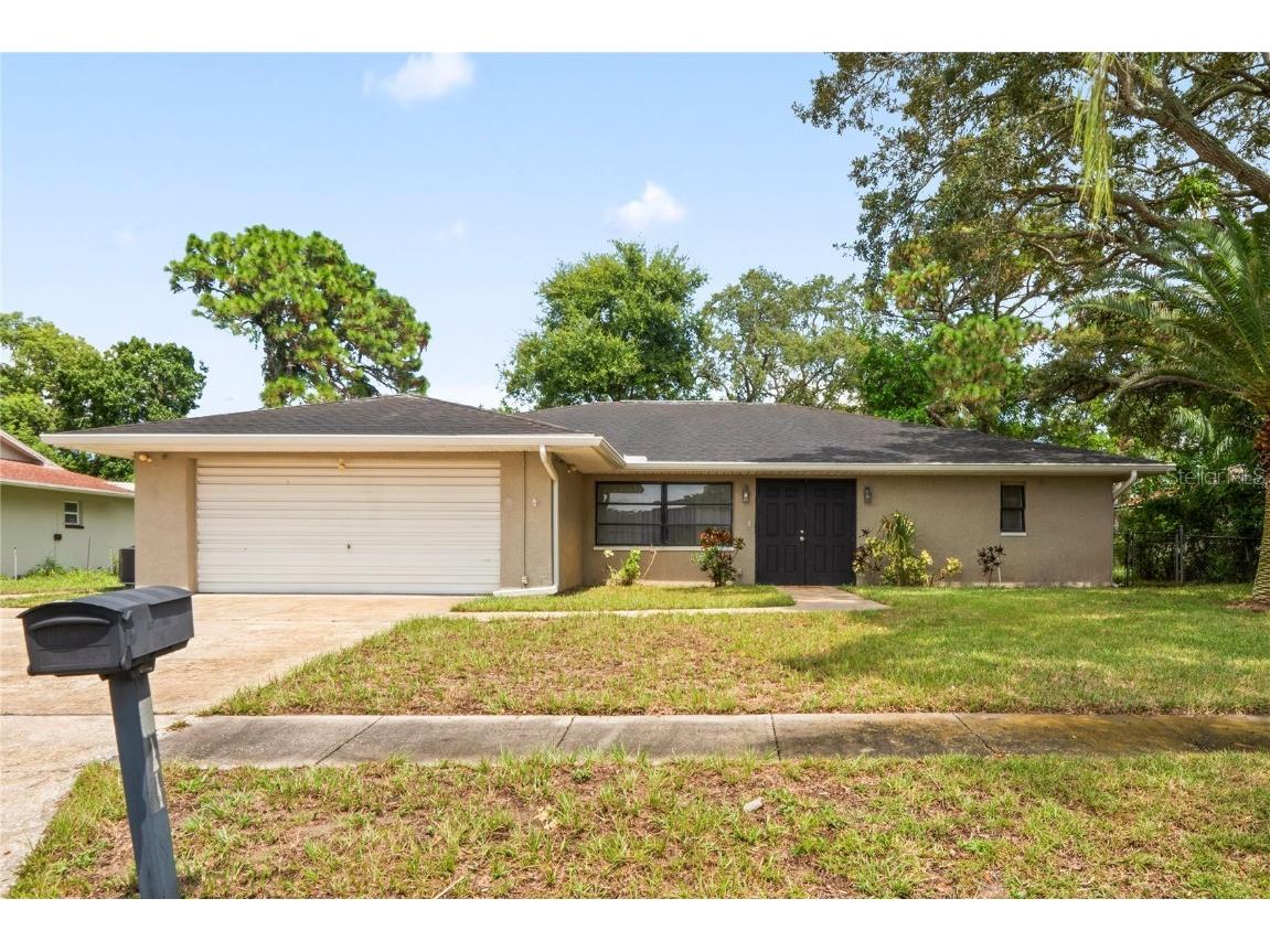 422 Treasure Drive Tarpon Springs FL 34689 W7878101 image1