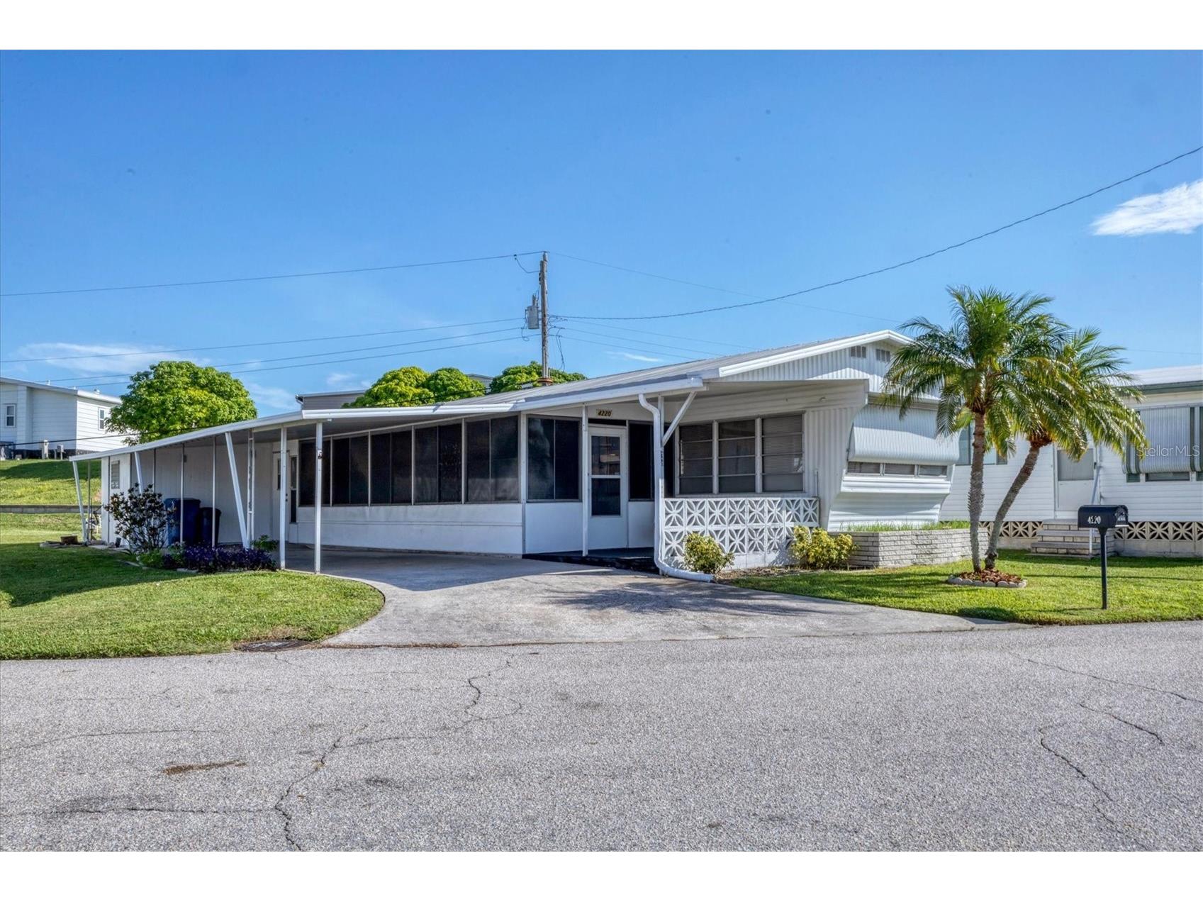 4220 12th Street Court E Ellenton FL 34222 A4661581 image1