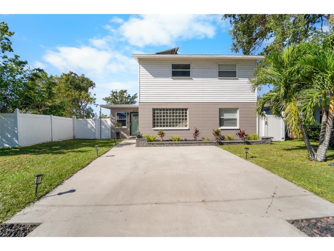 4220 19 Street N Saint Petersburg FL 33714 TB8434679 image1
