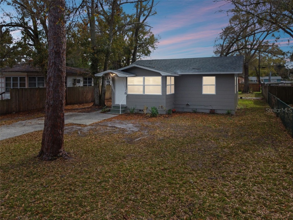 4220 44th Avenue N Saint Petersburg FL 33714 U8231385 image1