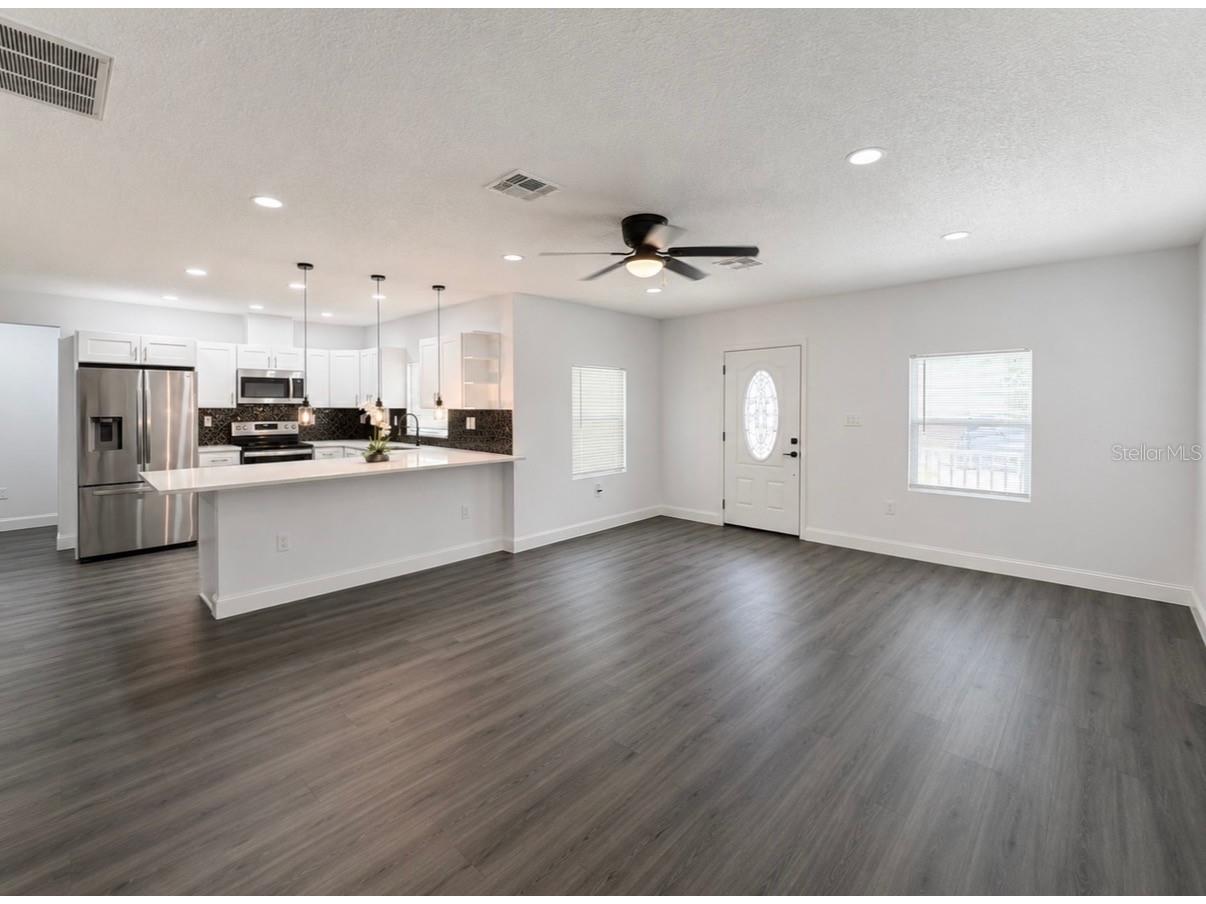 4220 E Eva Street Tampa FL 33617 TB8519216 image8
