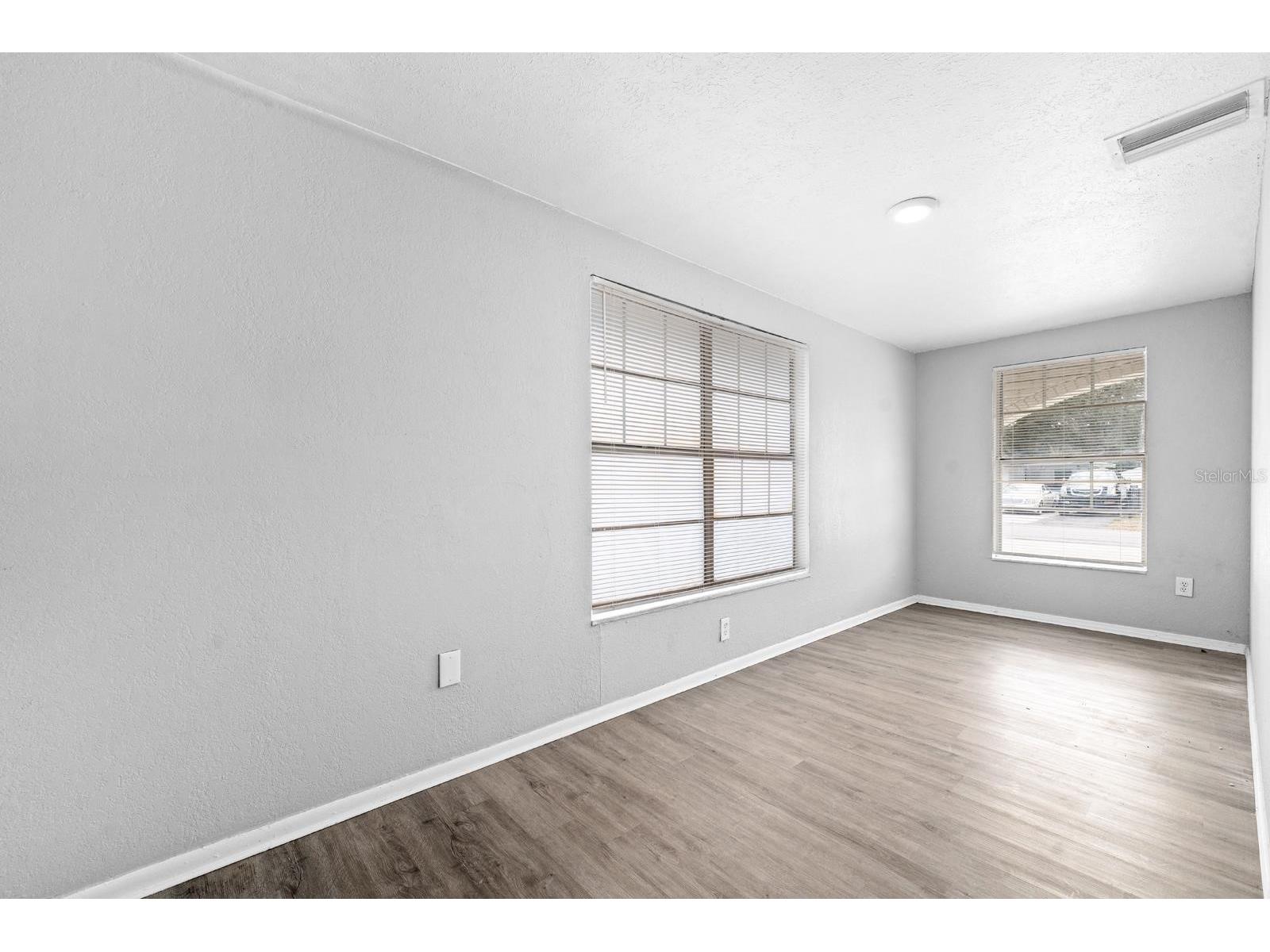 4220 E Powhatan Avenue Tampa FL 33610 TB8473544 image7