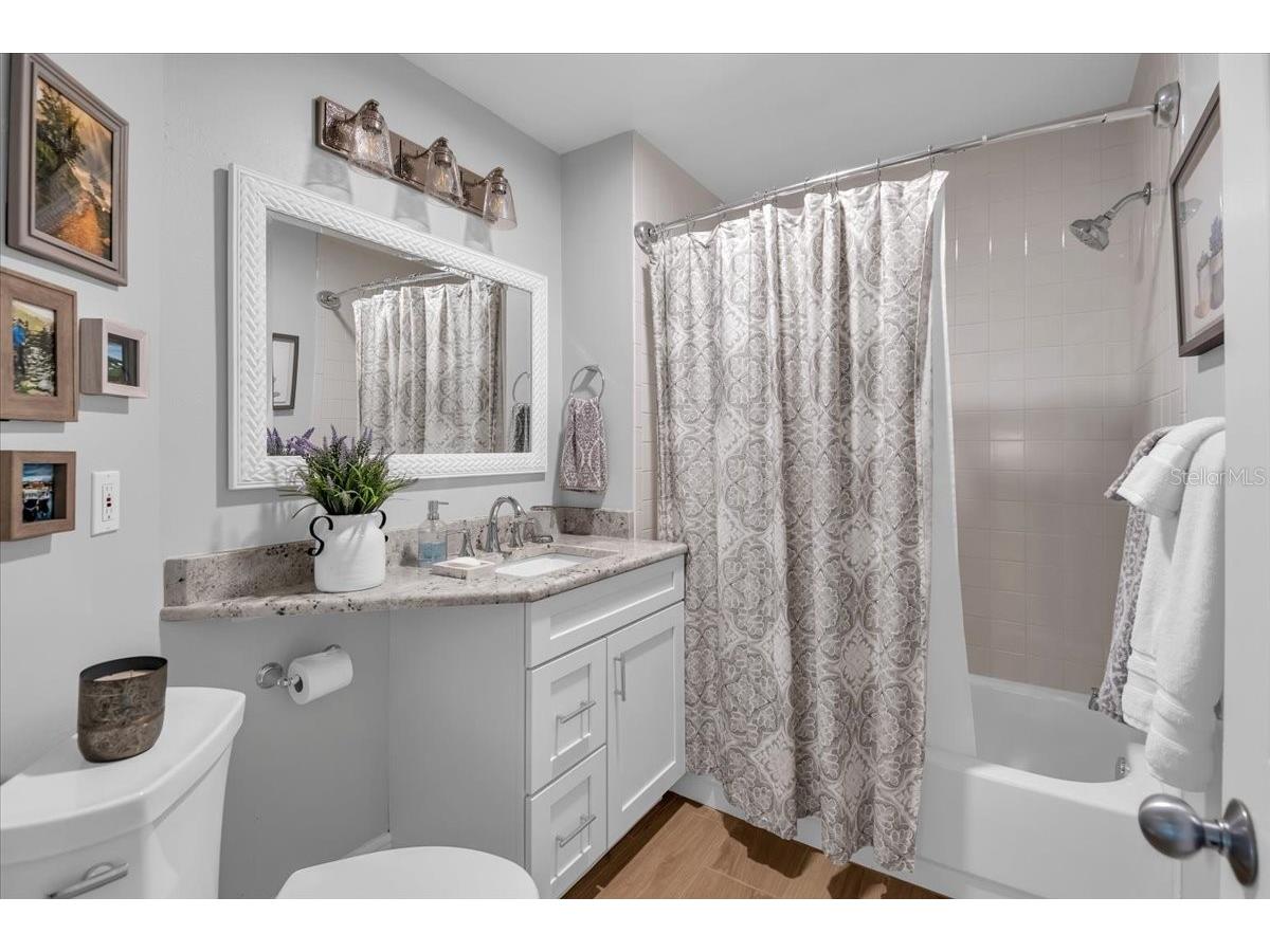 4220 Pinebrook Circle #11 Bradenton FL 34209 A4697727 image27