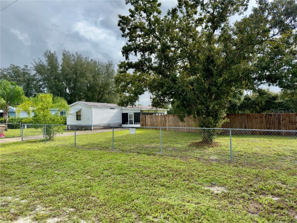 42200 Cherry Avenue Deland FL 32720 V4938400 image1