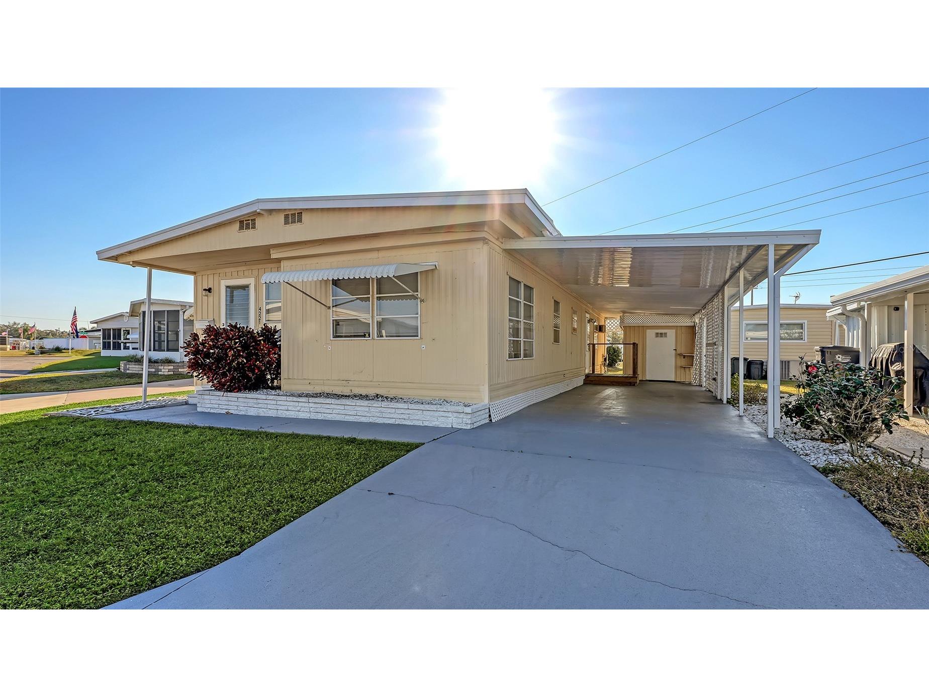 4221 11th Street E Ellenton FL 34222 A4678959 image1