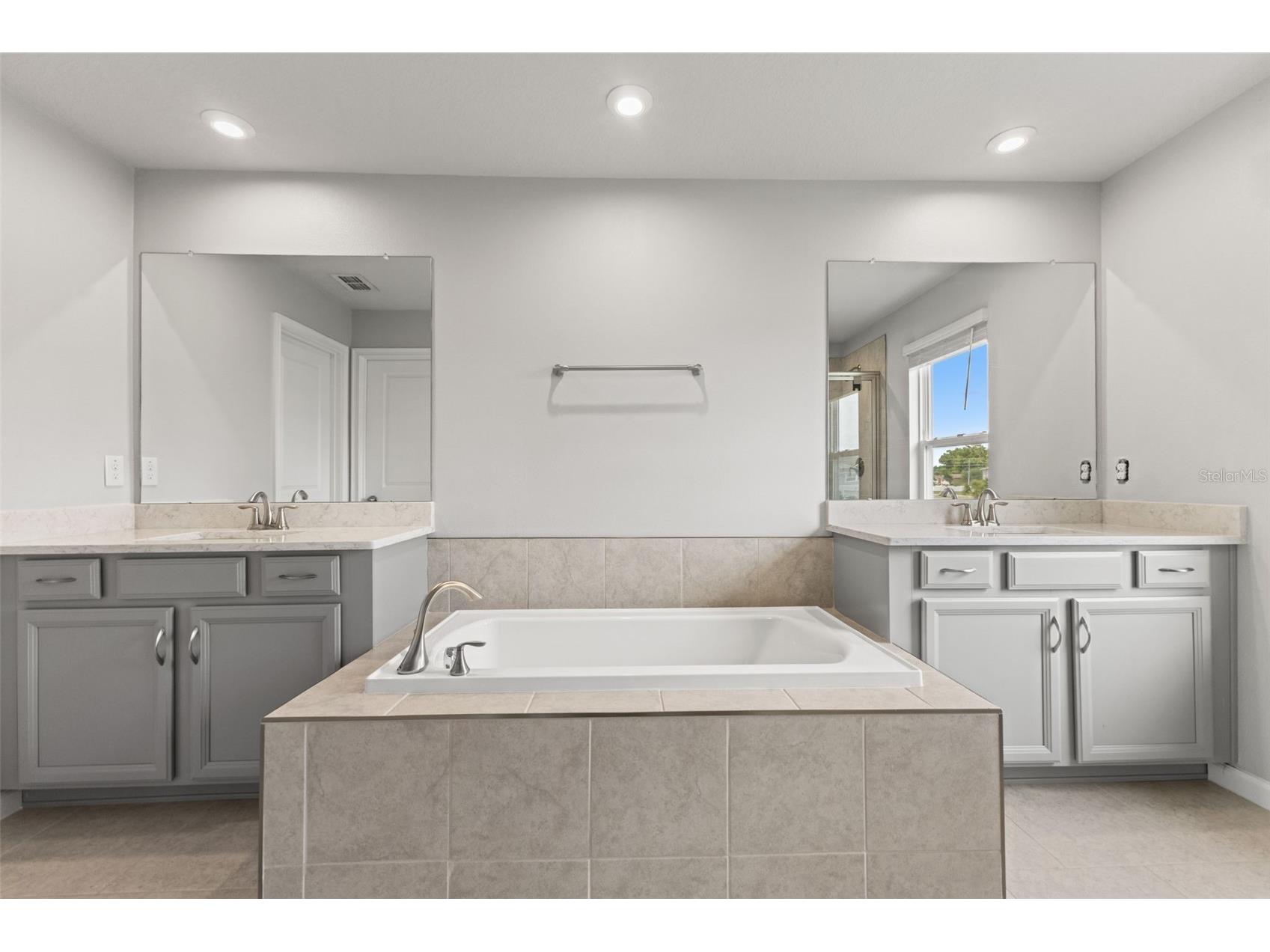 4221 Cloud Hopper Way Lutz FL 33559 TB8514451 image32