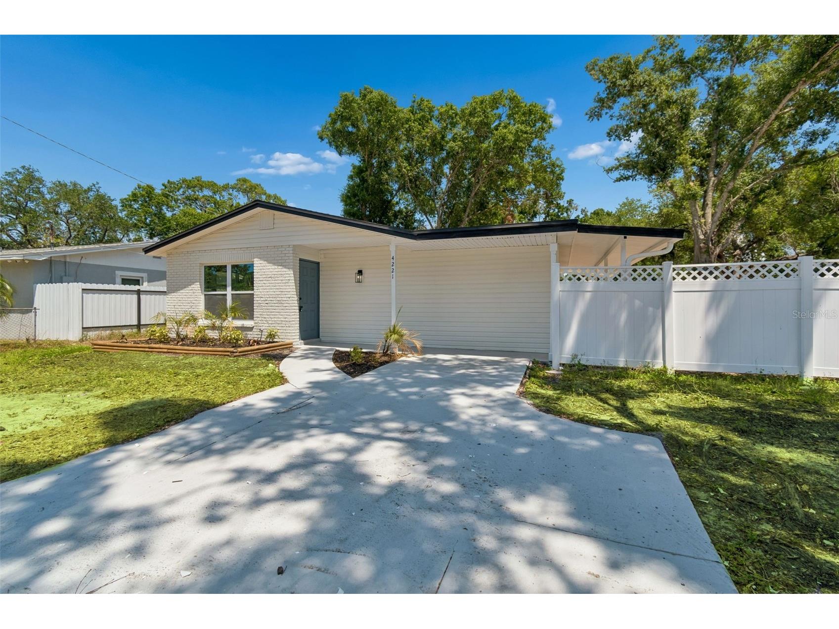 4221 Empire Place Tampa FL 33610 TB8504246 image1