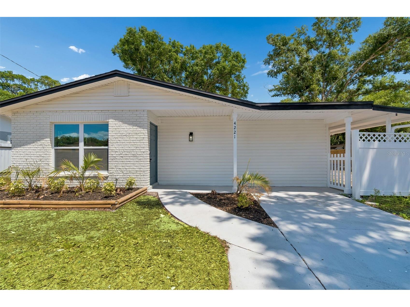 4221 Empire Place Tampa FL 33610 TB8504246 image2