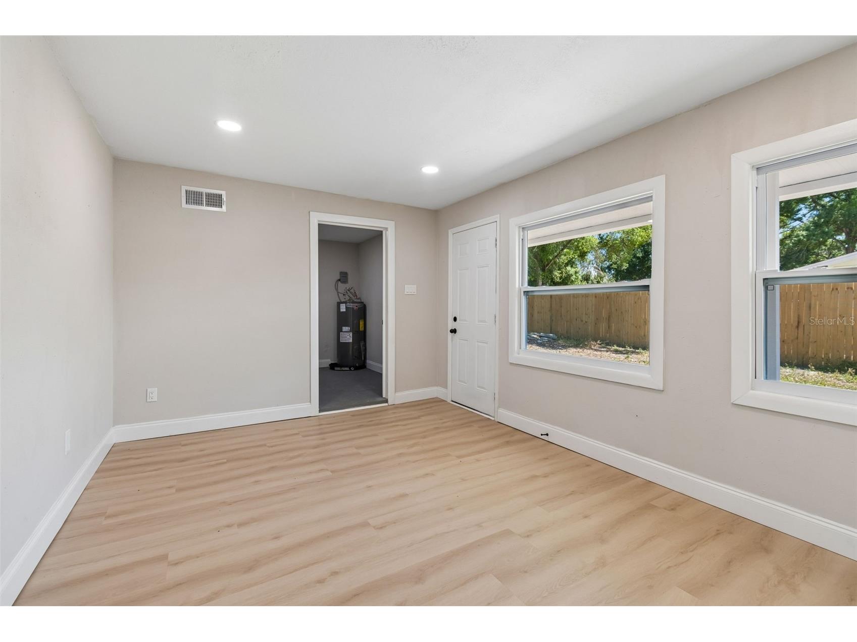 4221 Empire Place Tampa FL 33610 TB8504246 image20