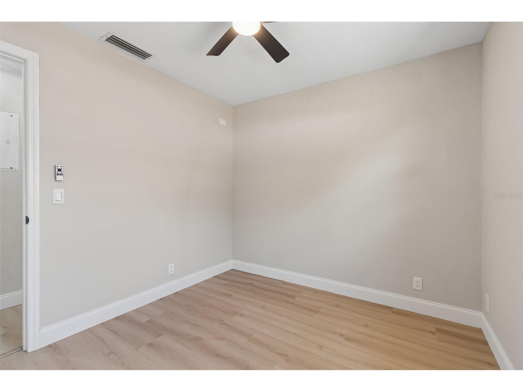 4221 Empire Place Tampa FL 33610 TB8504246 image31